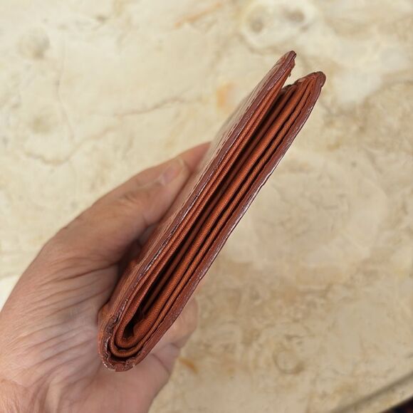 Leather Croc Embossed Bifold Compact Wallet - Picture 8 of 12